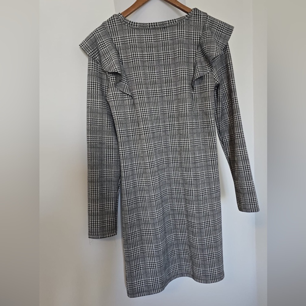 Fun casual Black and White Plaid Dress